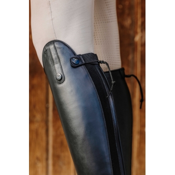 Bottes cuir à lacets