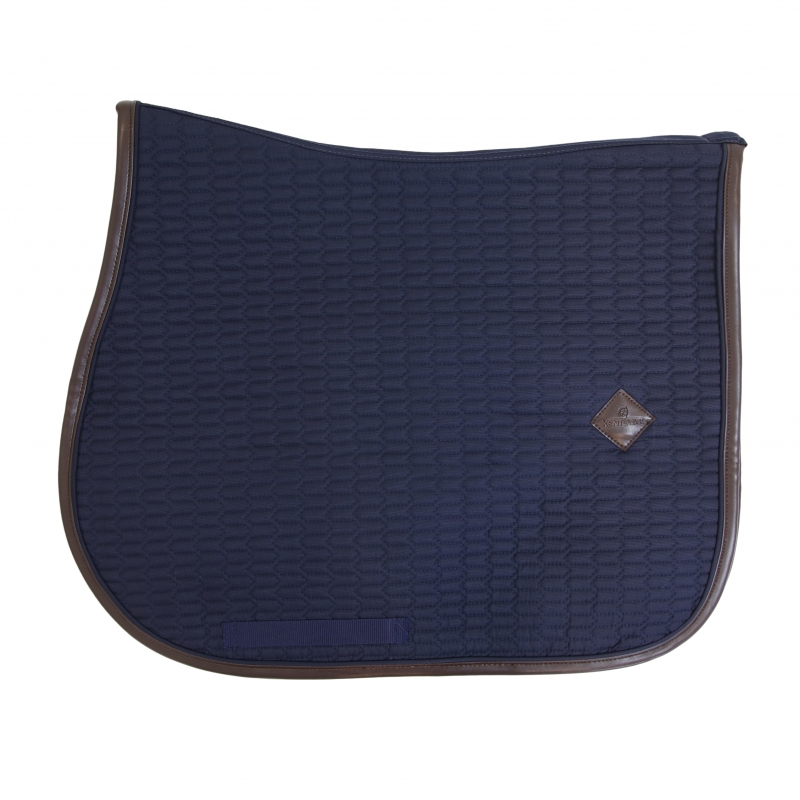 TAPIS COLOR EDITION LEATHER Myhorsely I L'équipement des chevaux et du cavalier. Magasin en ligne d'équitation dédié au cavalier TAPIS COLOR EDITION LEATHER Myhorsely I L'équipement des chevaux et du cavalier. Magasin en ligne d'équitation dédié au cavalier