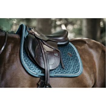 TAPIS VELVET JUMPING Myhorsely I L'équipement des chevaux et du cavalier. Magasin en ligne d'équitation dédié au cavalier