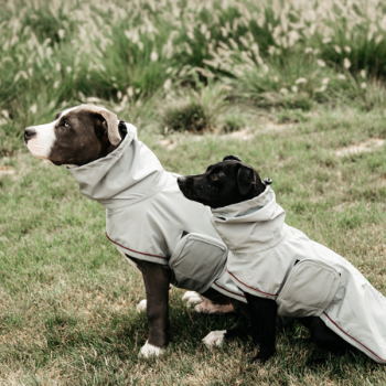 MANTEAU DE PLUIE Myhorsely I L'équipement des chevaux et du cavalier. Magasin en ligne d'équitation dédié au cavalier