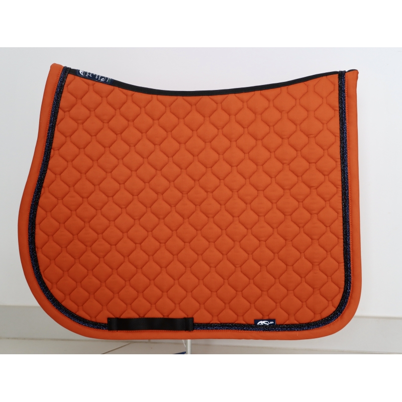 Tapis Quima 32 Myhorsely I L'équipement des chevaux et du cavalier. Magasin en ligne d'équitation dédié au cavalier Tapis Quima 32 Myhorsely I L'équipement des chevaux et du cavalier. Magasin en ligne d'équitation dédié au cavalier
