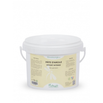 Pot de pâte d'argile effort intense pour récupération musculaire.